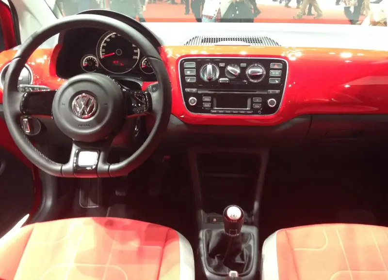 Volkswagen Up! - 5