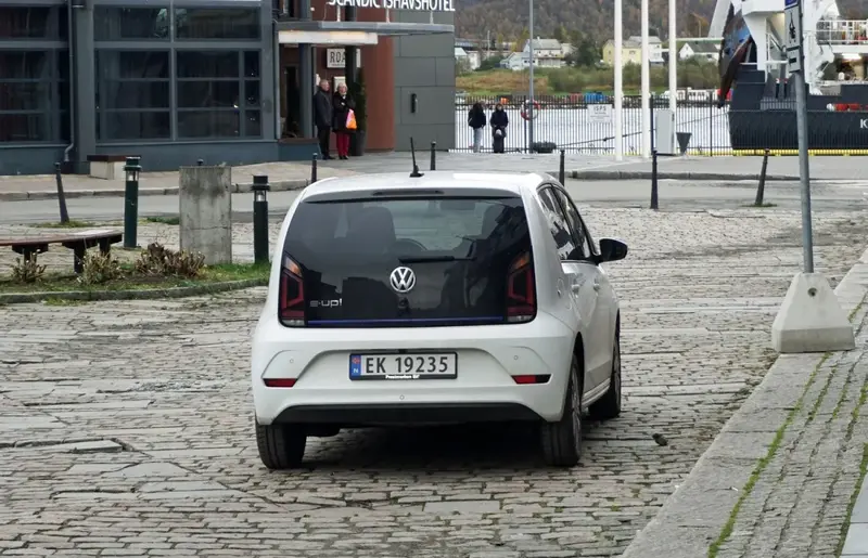 Volkswagen Up! - 2