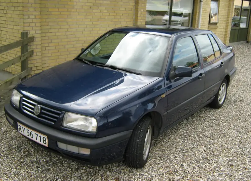 Volkswagen Vento Vento (1HX0)