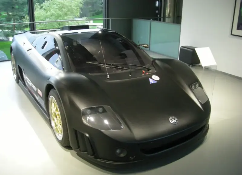 Volkswagen W12 - 3