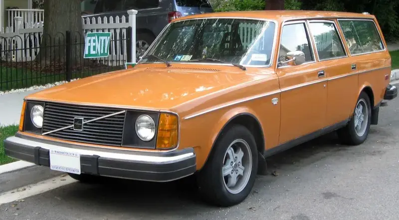 Volvo 240 - 3