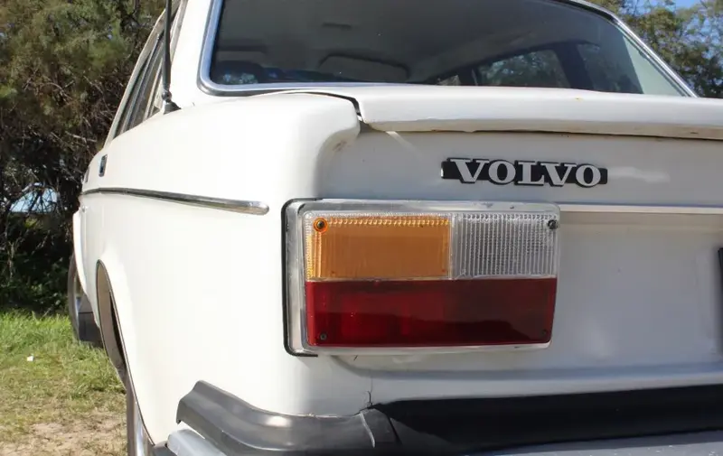 Volvo 240 - 5