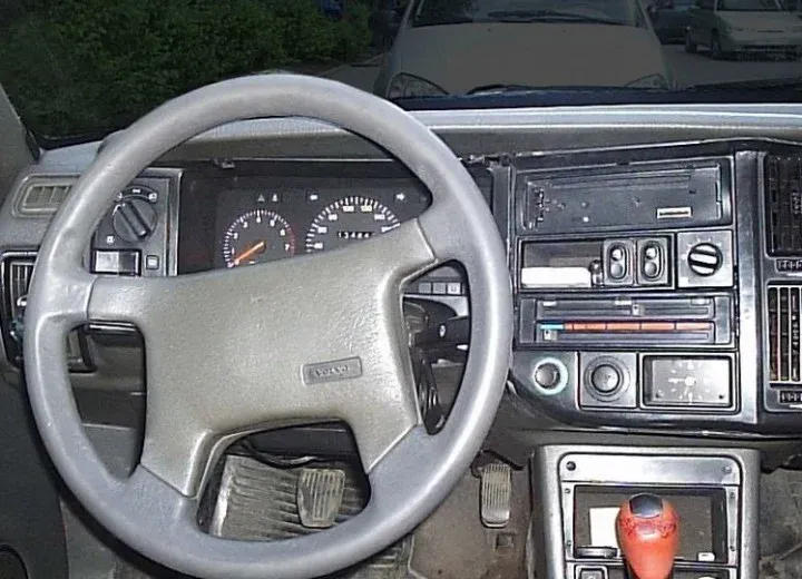 Volvo 460 L 460 L (464)