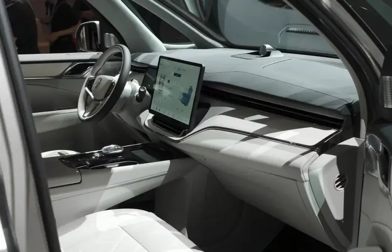 Volvo EM90 EM90 116 kWh (272 bg) Electric - görsel 3