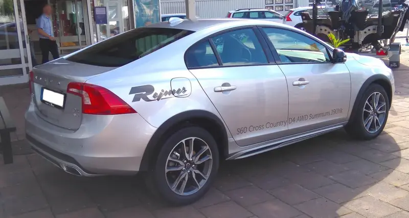 Volvo S60 - 2