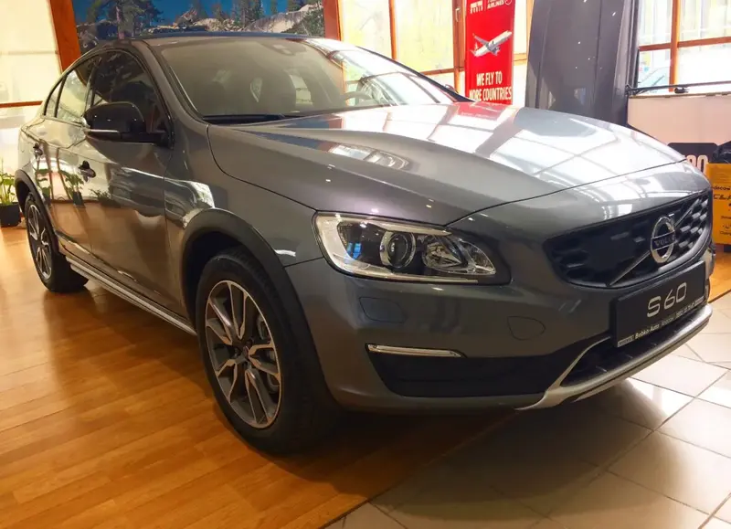 Volvo S60 - 3