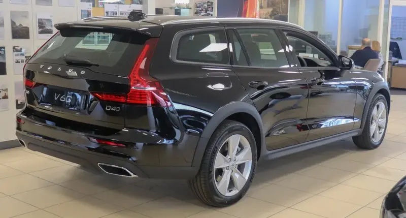 Volvo V60 V60 II 2.0 D3 (150 bg) AWD Automatic - görsel 2