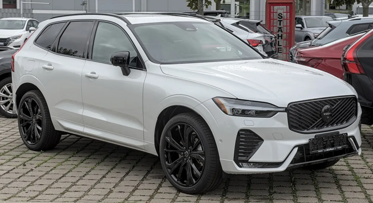 XC60 II (facelift 2025)