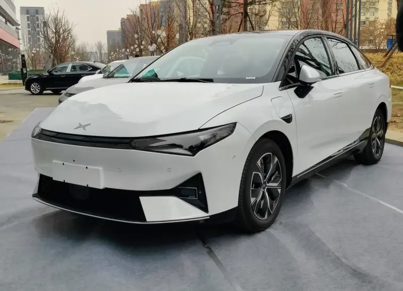 XPENG P5 - 1