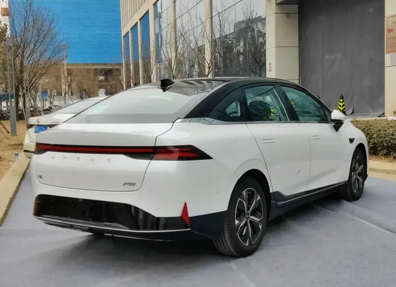 XPENG P5 - 2