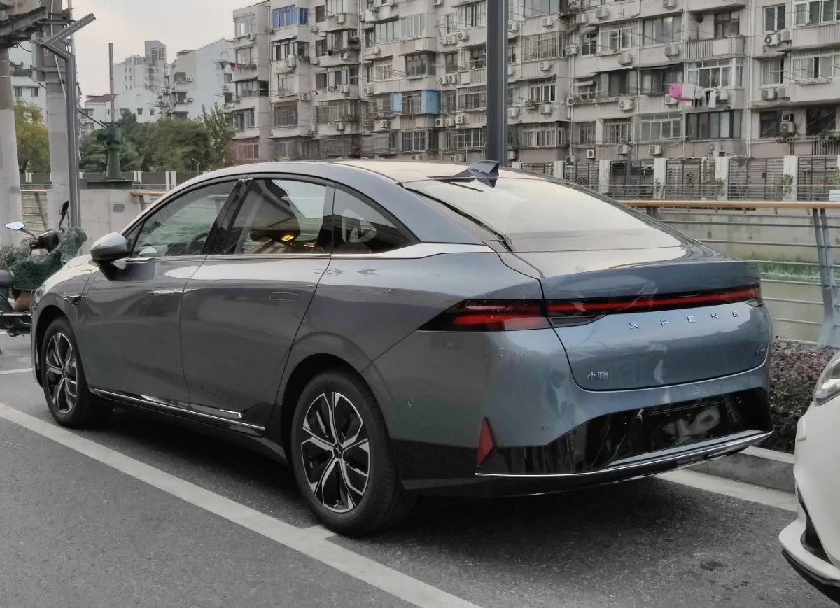 XPENG - 4