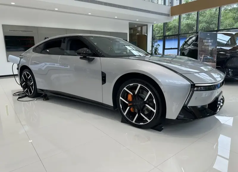 XPENG P7 - 2