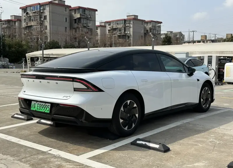 XPENG P7+ - 4