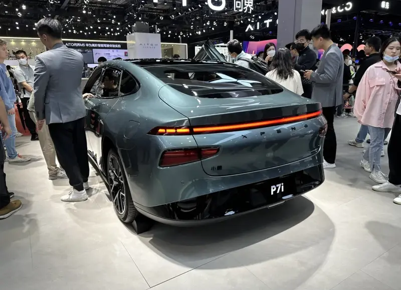 XPENG P7 - 3