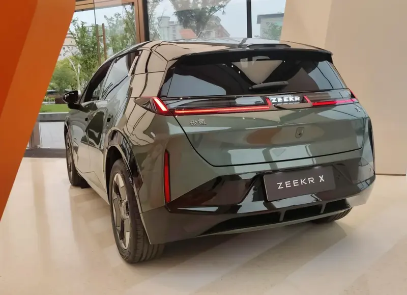 Zeekr X - 2