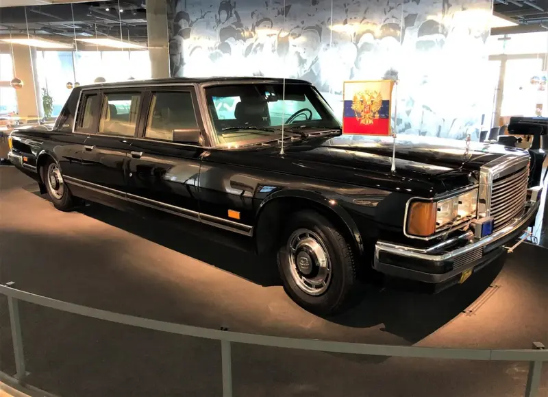 ZIL 4104 41047