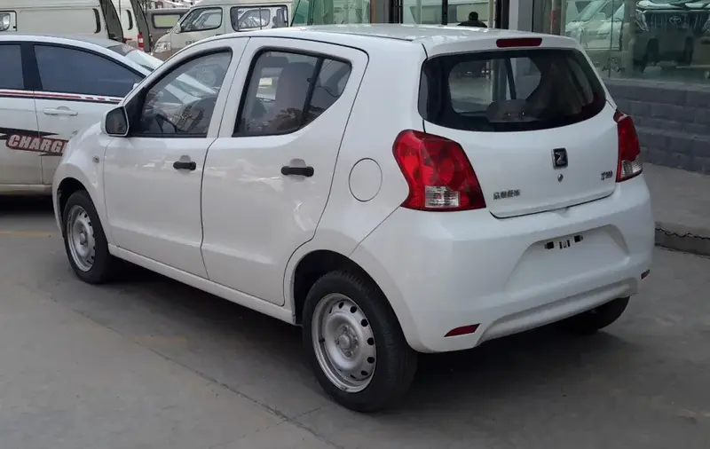Zotye Z100 Z100 1.0 (68 bg) - görsel 3