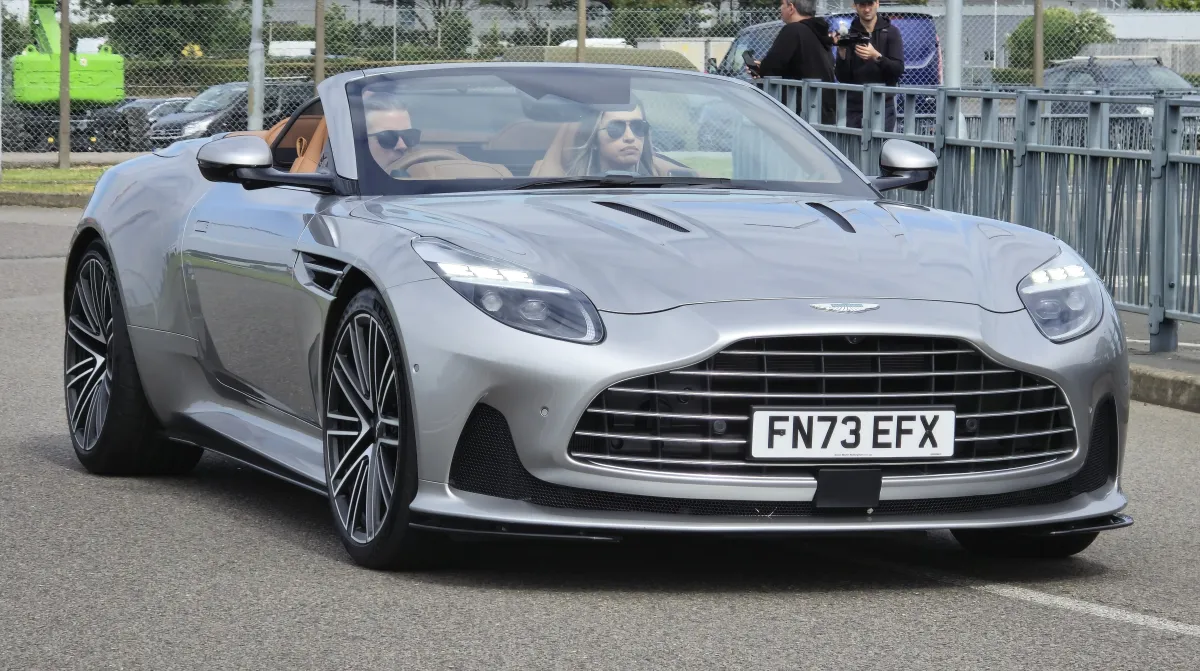 Aston Martin DB12 DB12 Volante