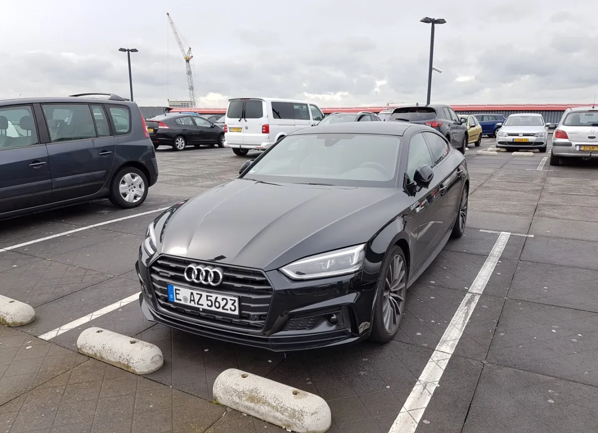 Audi A5 A5 Sportback (F5)