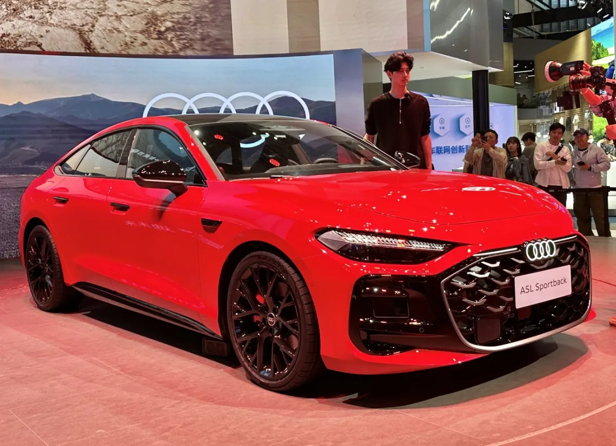 Audi A5 A5L Sportback (B10)