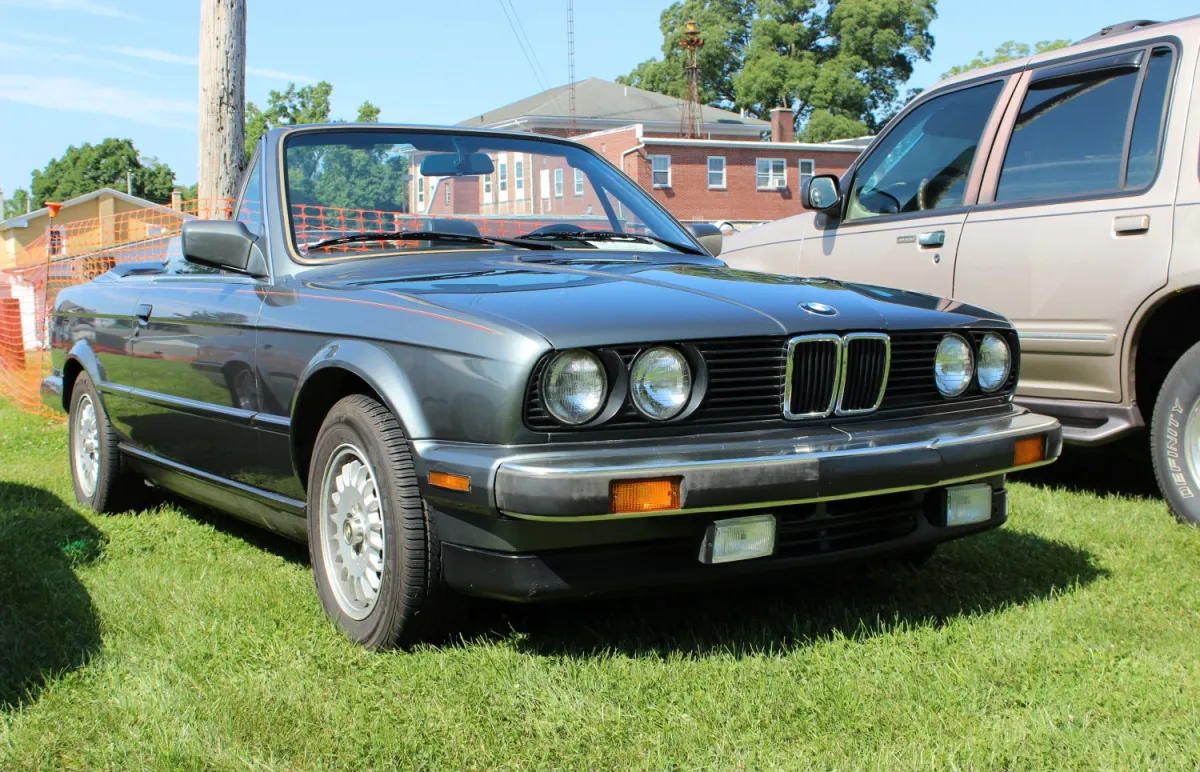 BMW 3 Serisi 3 Serisi Cabrio (E30)