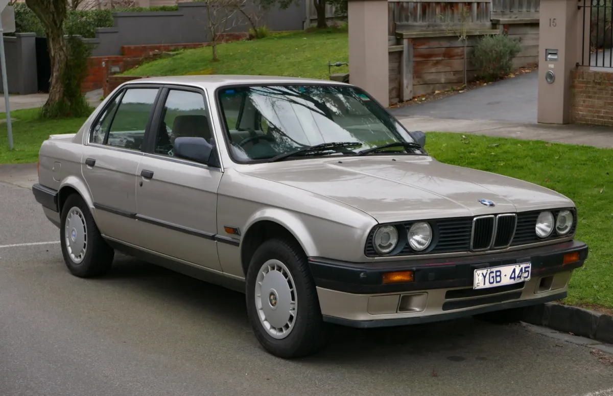 BMW 3 Serisi 3 Serisi Sedan (E30, facelift 1987)