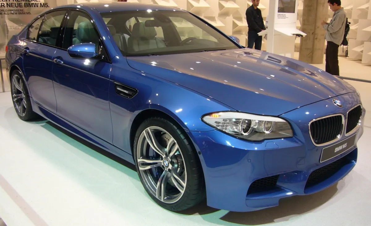 BMW M5 M5 (F10M)