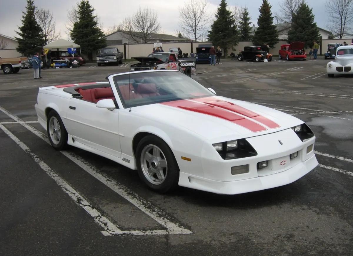Chevrolet Camaro Camaro III (facelift 1991) Convertible