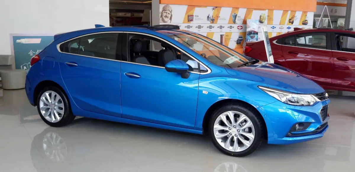 Chevrolet Cruze Cruze Hatchback II (facelift 2019)