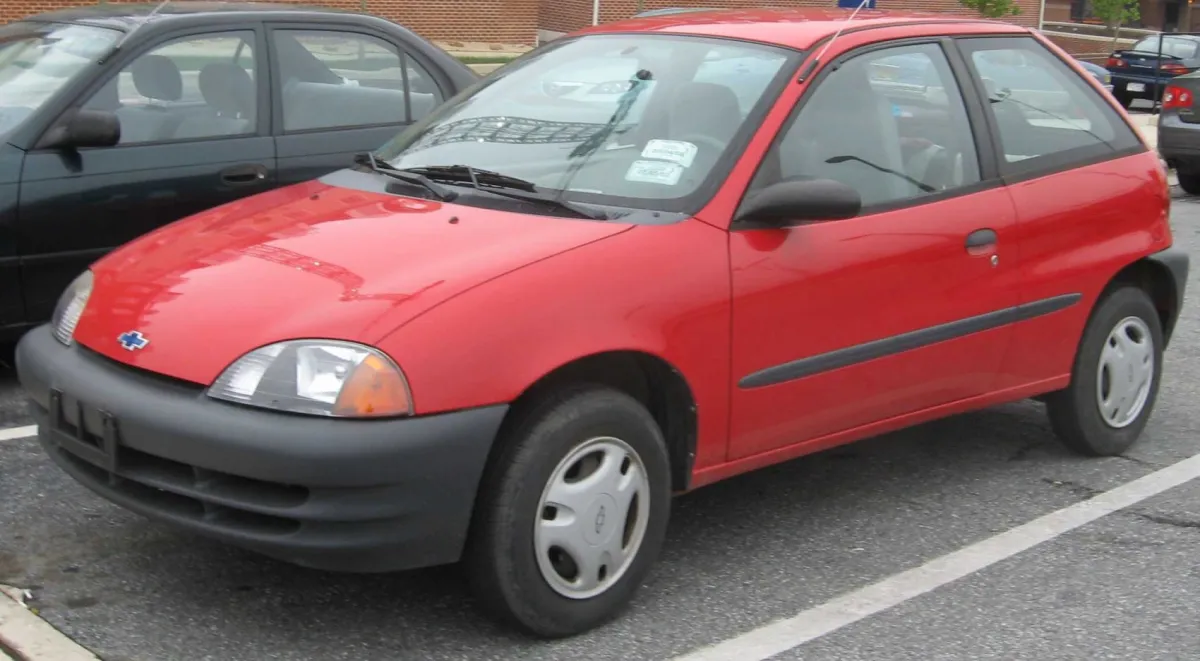 Chevrolet Metro Metro (MR226)