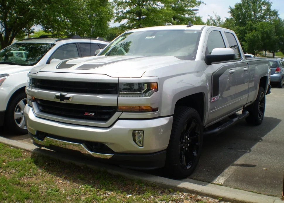 Chevrolet Silverado 1500 Silverado 1500 III (facelift 2016) Double Cab Standard Box