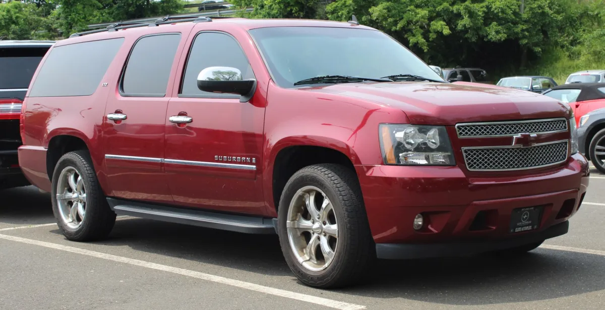 Chevrolet Suburban Suburban (GMT900)