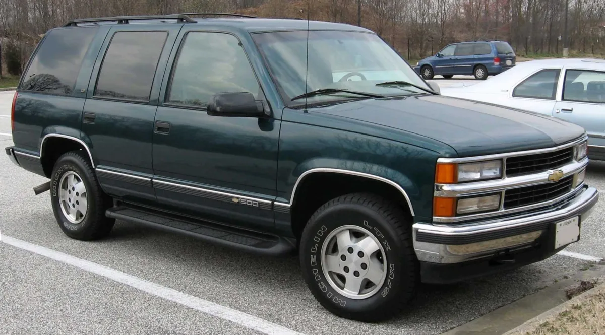 Chevrolet Tahoe Tahoe (GMT410)