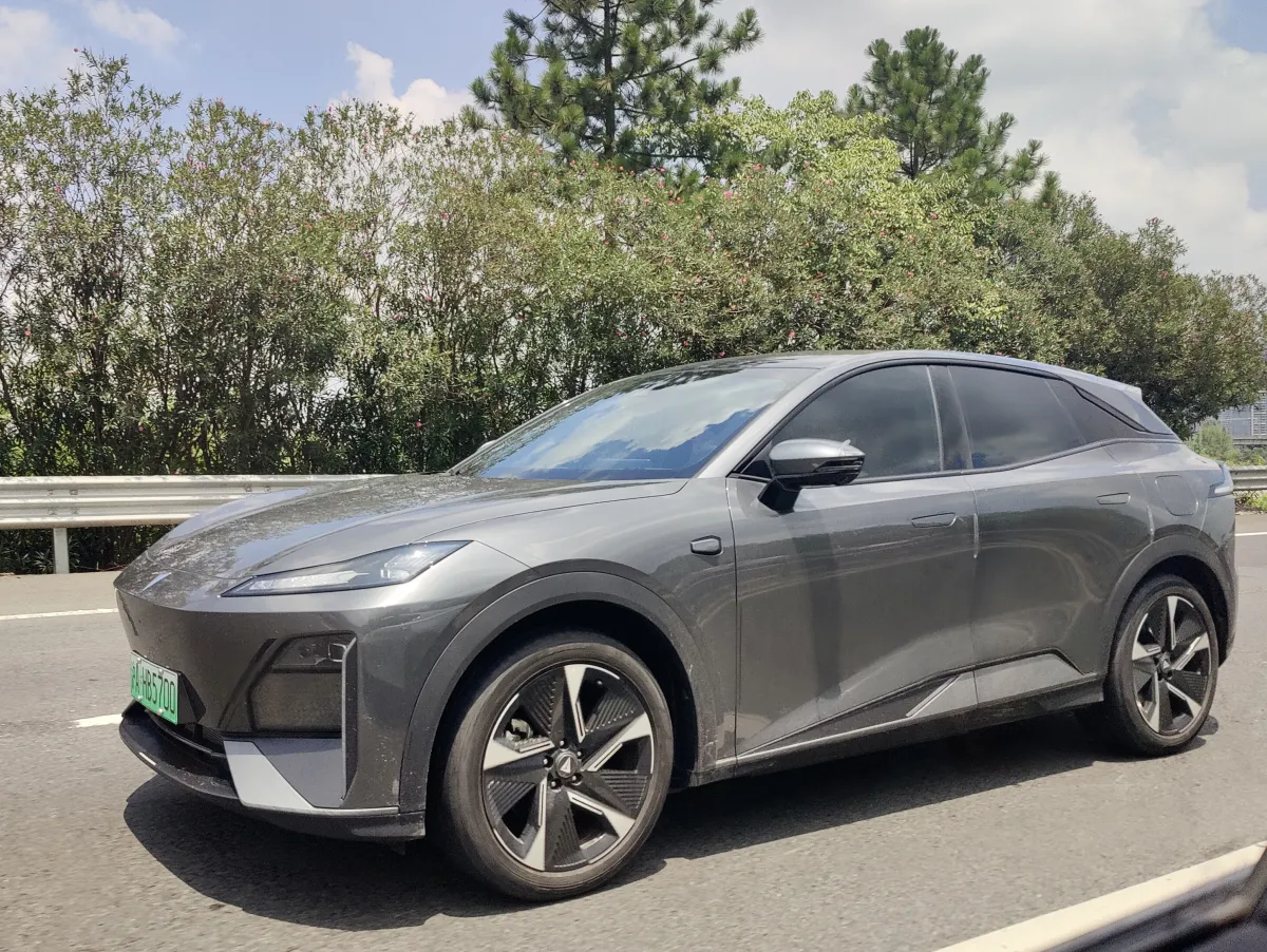 Deepal S07 S07 (facelift 2024)