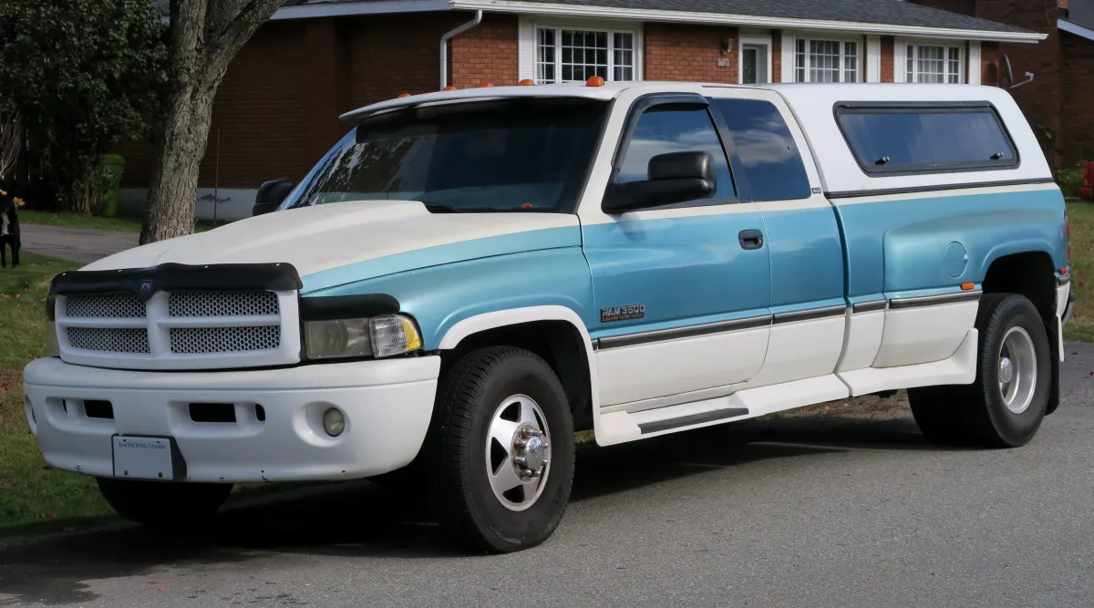 Dodge RAM Ram 3500 Club Cab Long Bed (BR/BE)