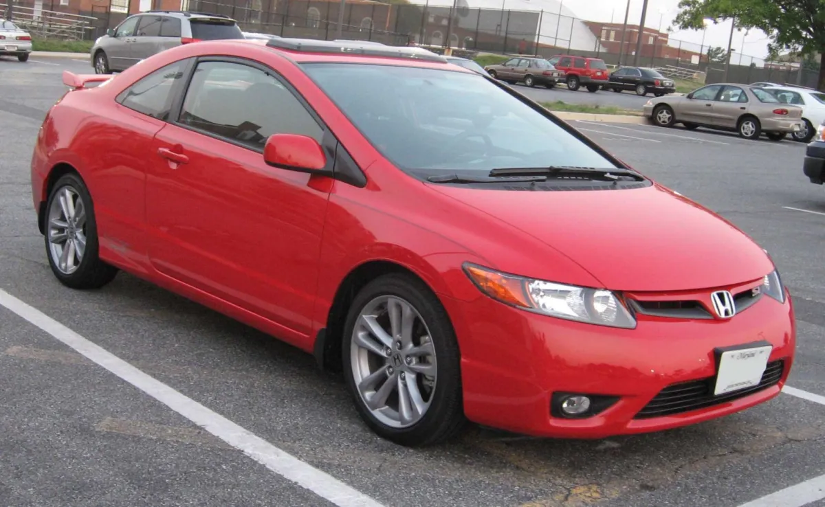 Honda Civic Civic VIII Coupe