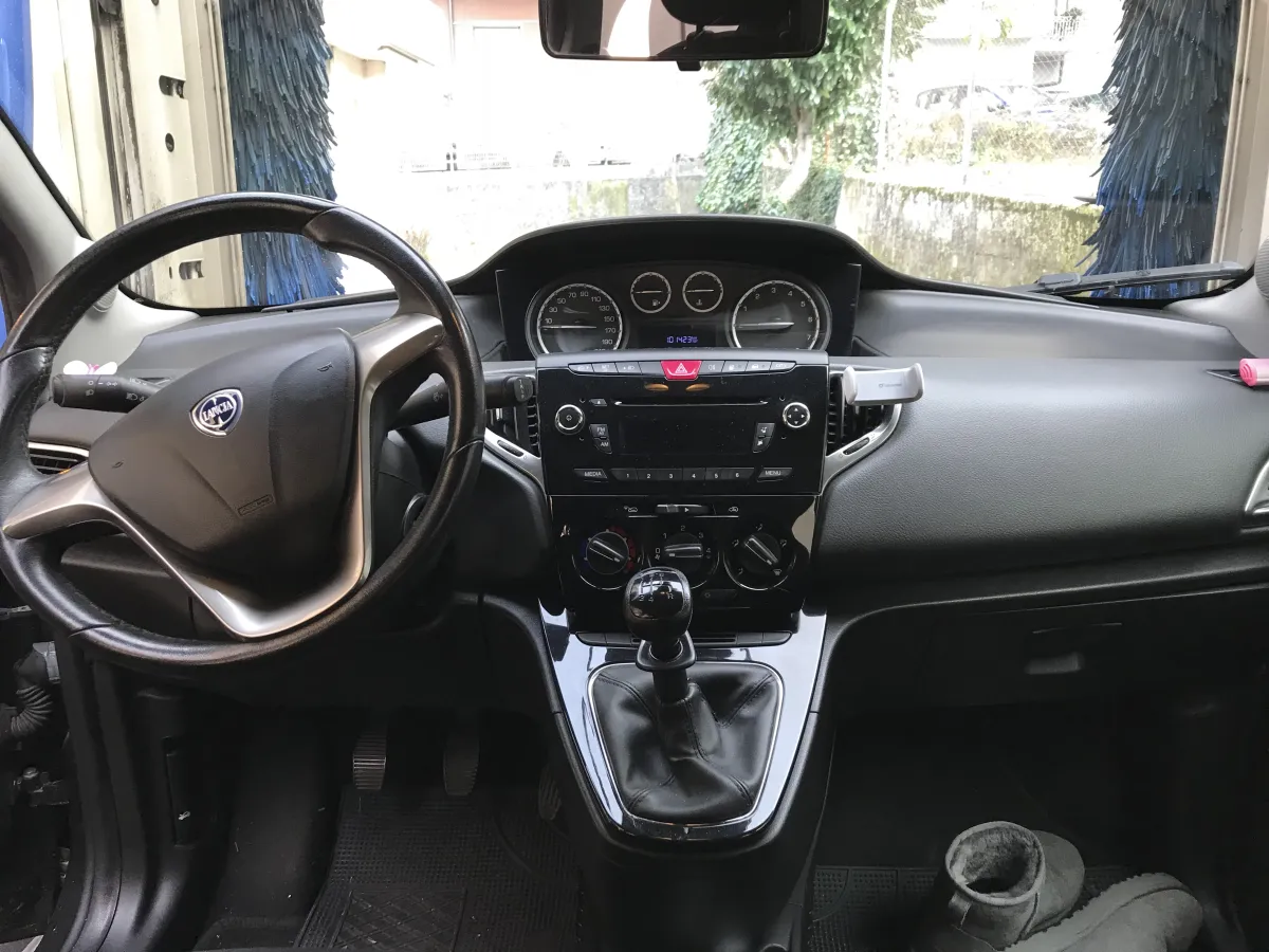 Lancia Ypsilon Ypsilon (L21)