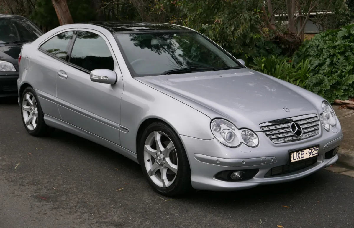 Mercedes-Benz C-Serisi C-class Sport Coupe (CL203, facelift 2004)