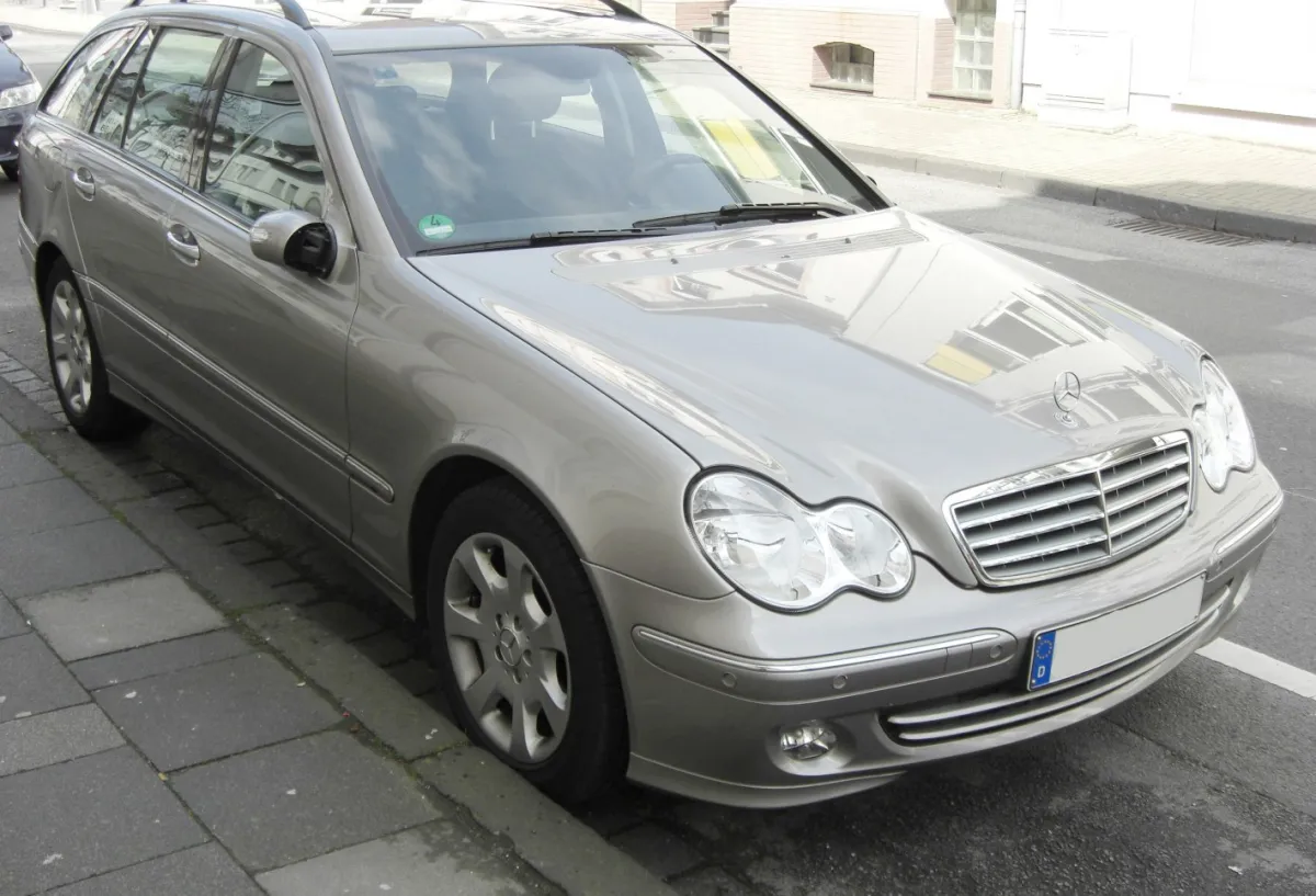 Mercedes-Benz C-Serisi C-class T-modell (S203, facelift 2004)