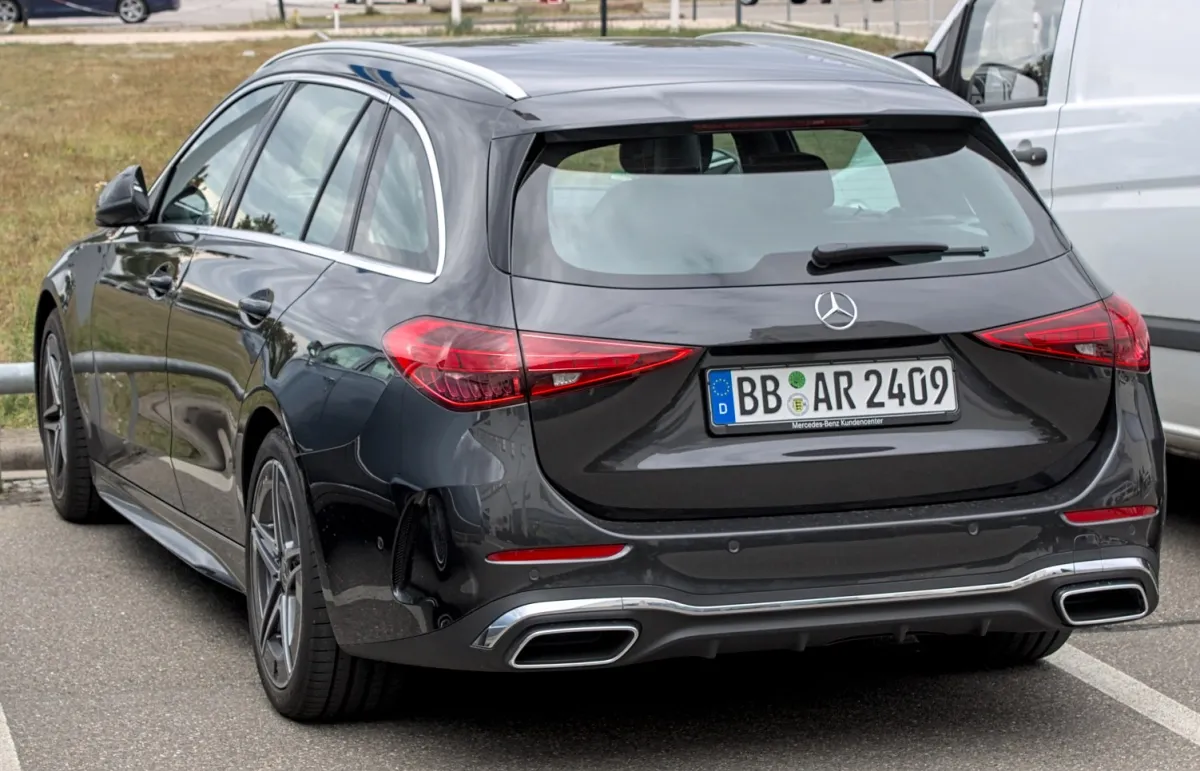 Mercedes-Benz C-Serisi C-class T-modell (S206)