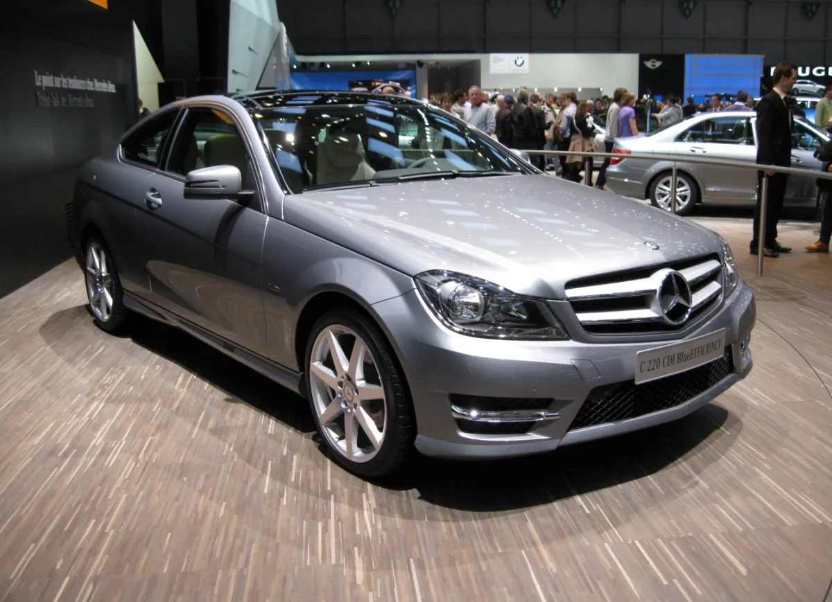 Mercedes-Benz C-Serisi C-Serisi Coupe (C204, facelift 2011)