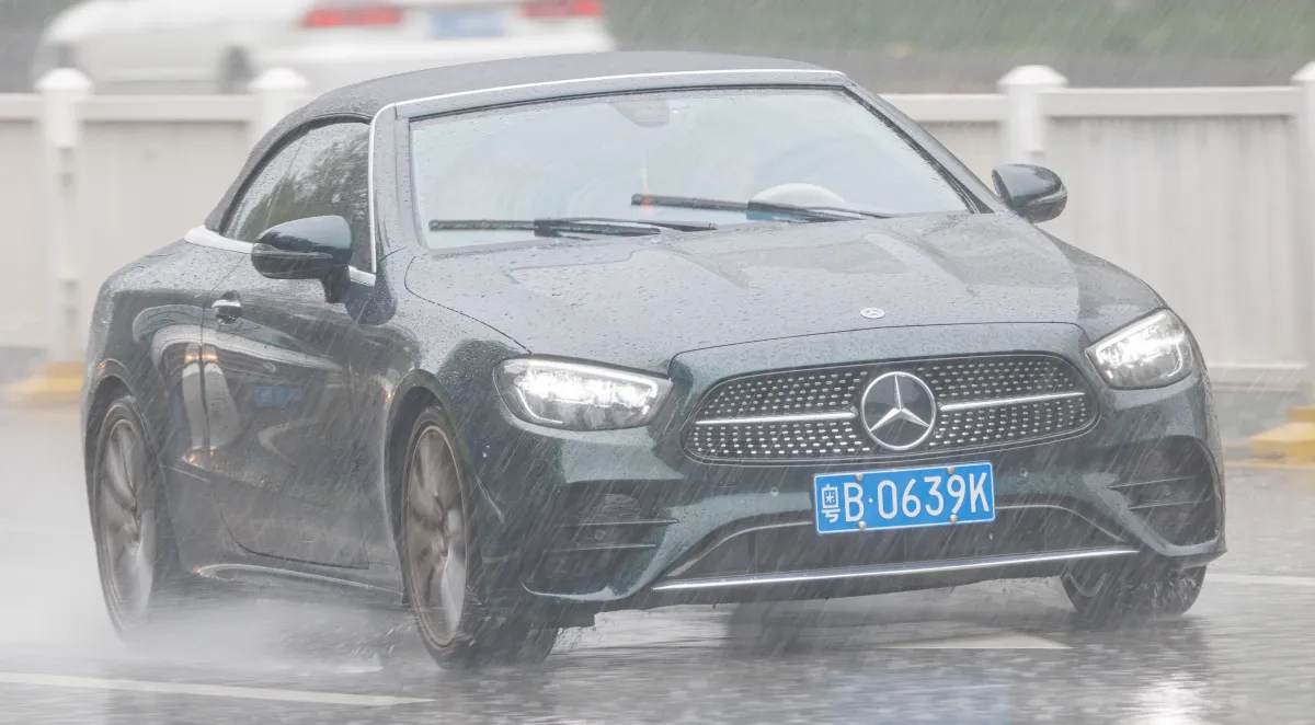 Mercedes-Benz E-Serisi E-Serisi Cabrio (A238)