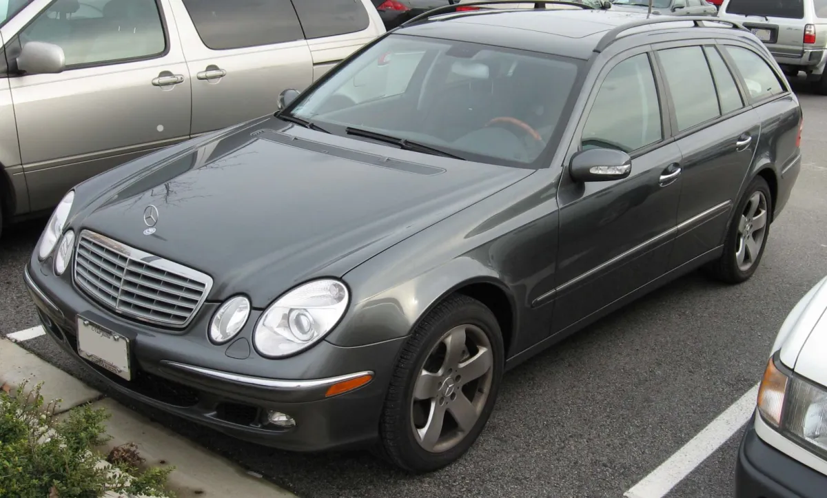 Mercedes-Benz E-Serisi E-Serisi T-modell (S211)