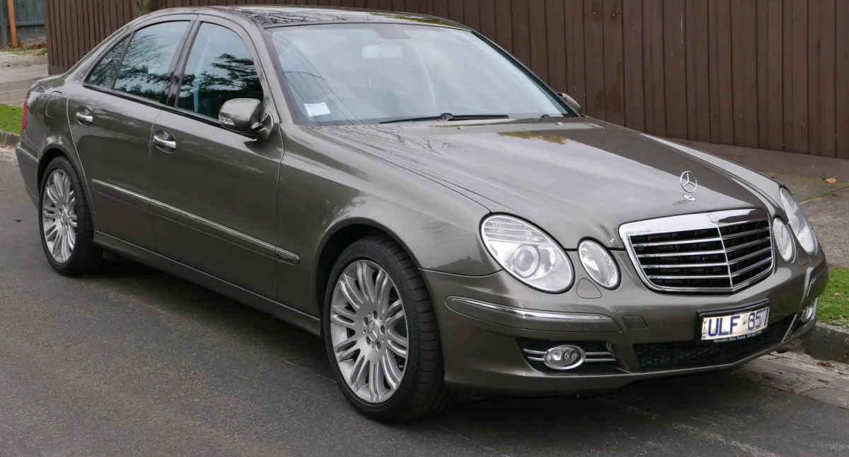 Mercedes-Benz E-Serisi E-Serisi (W211, facelift 2006)