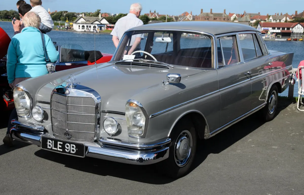 Mercedes-Benz Fintail Fintail (W112)