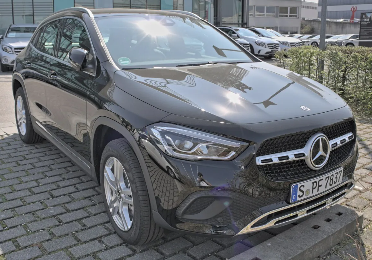 Mercedes-Benz GLA GLA (H247)