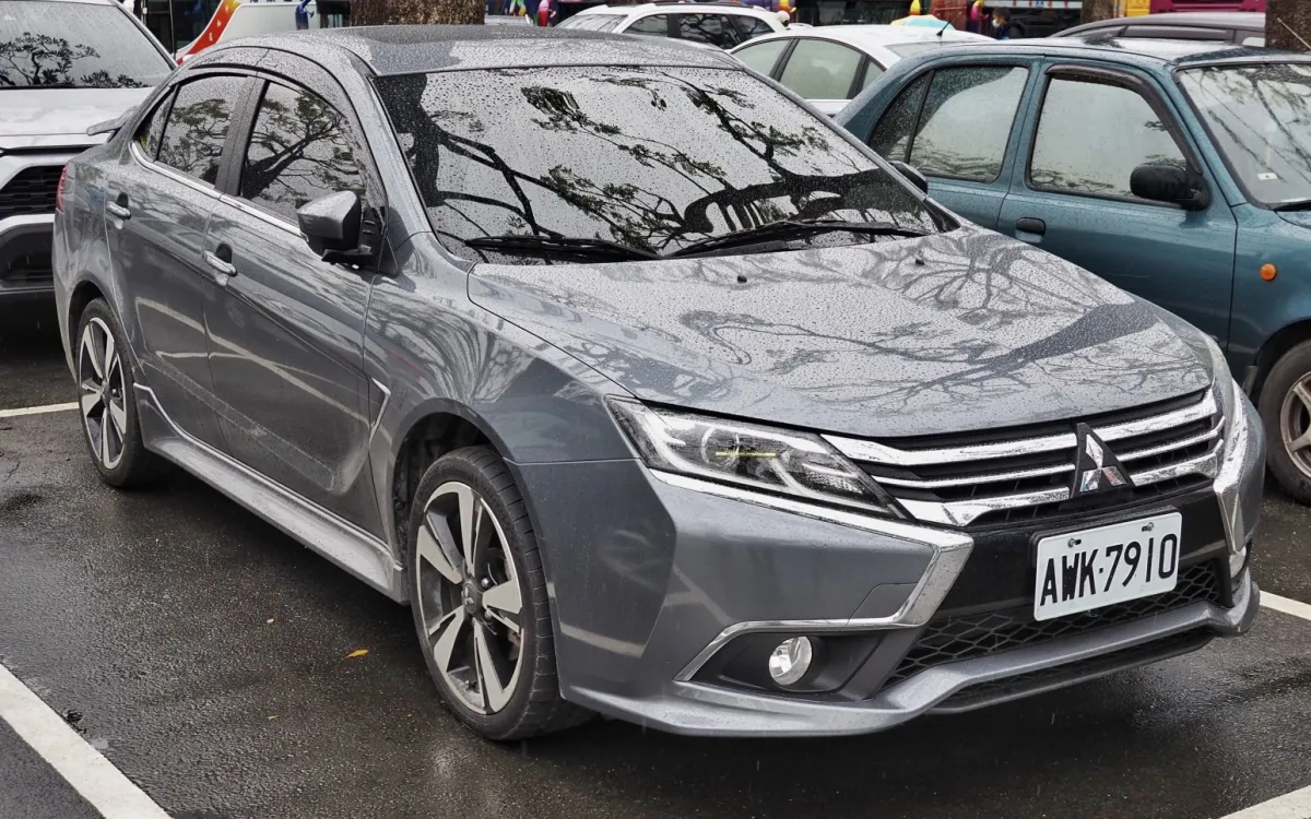 Mitsubishi Lancer Grand Lancer X