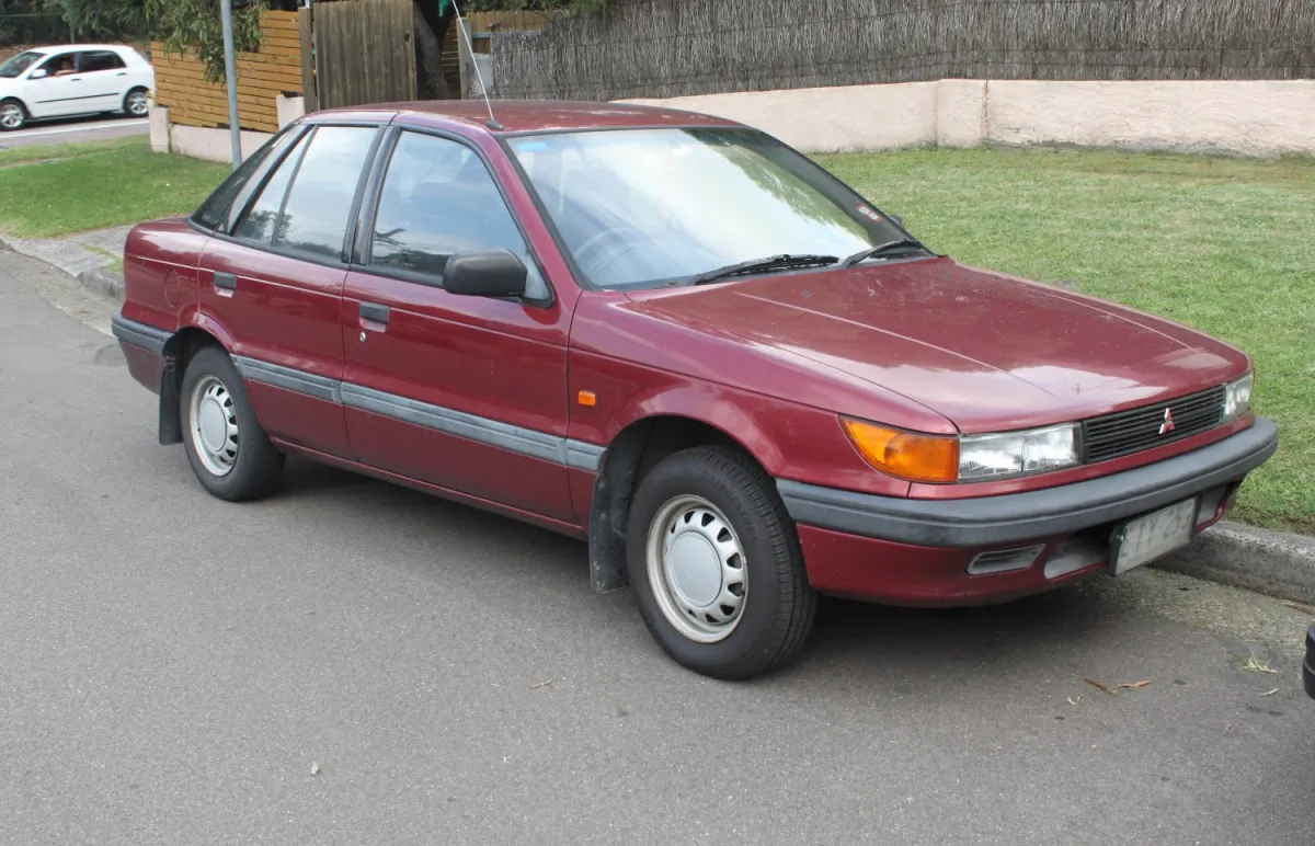 Mitsubishi Lancer Lancer IV Hatchback