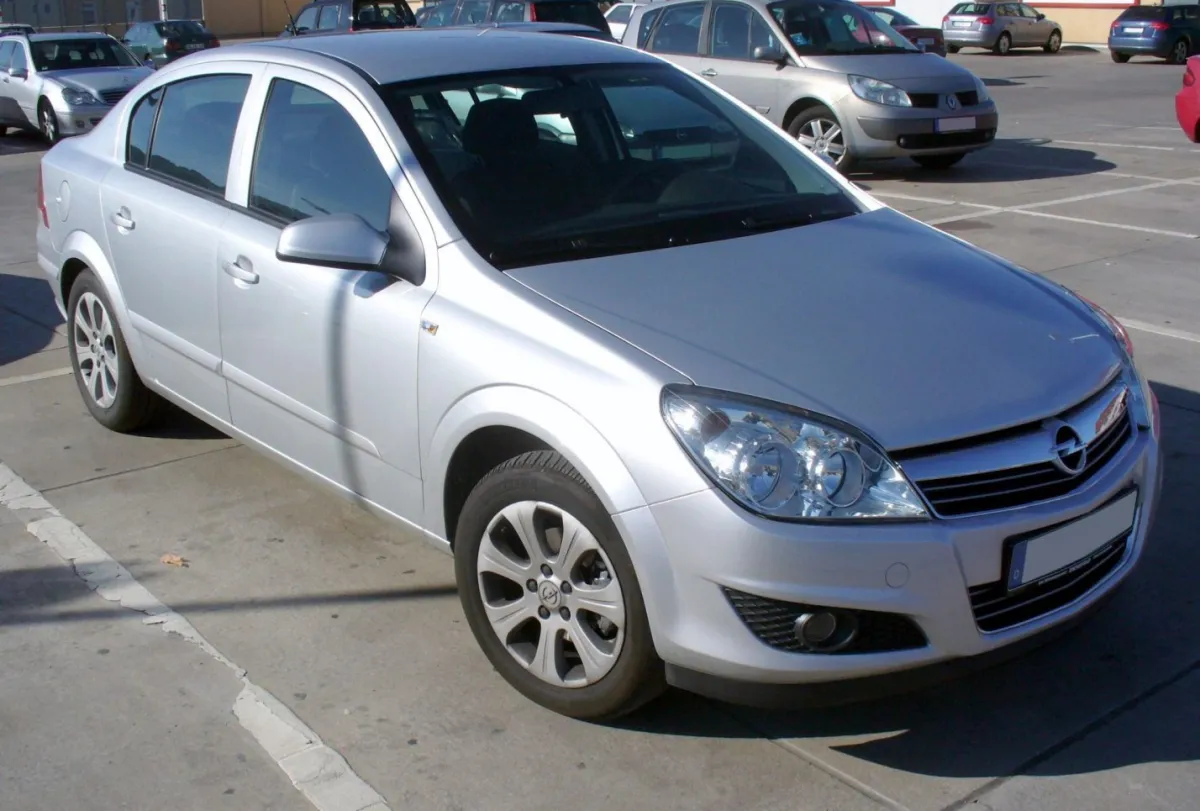 Opel Astra Astra H Sedan