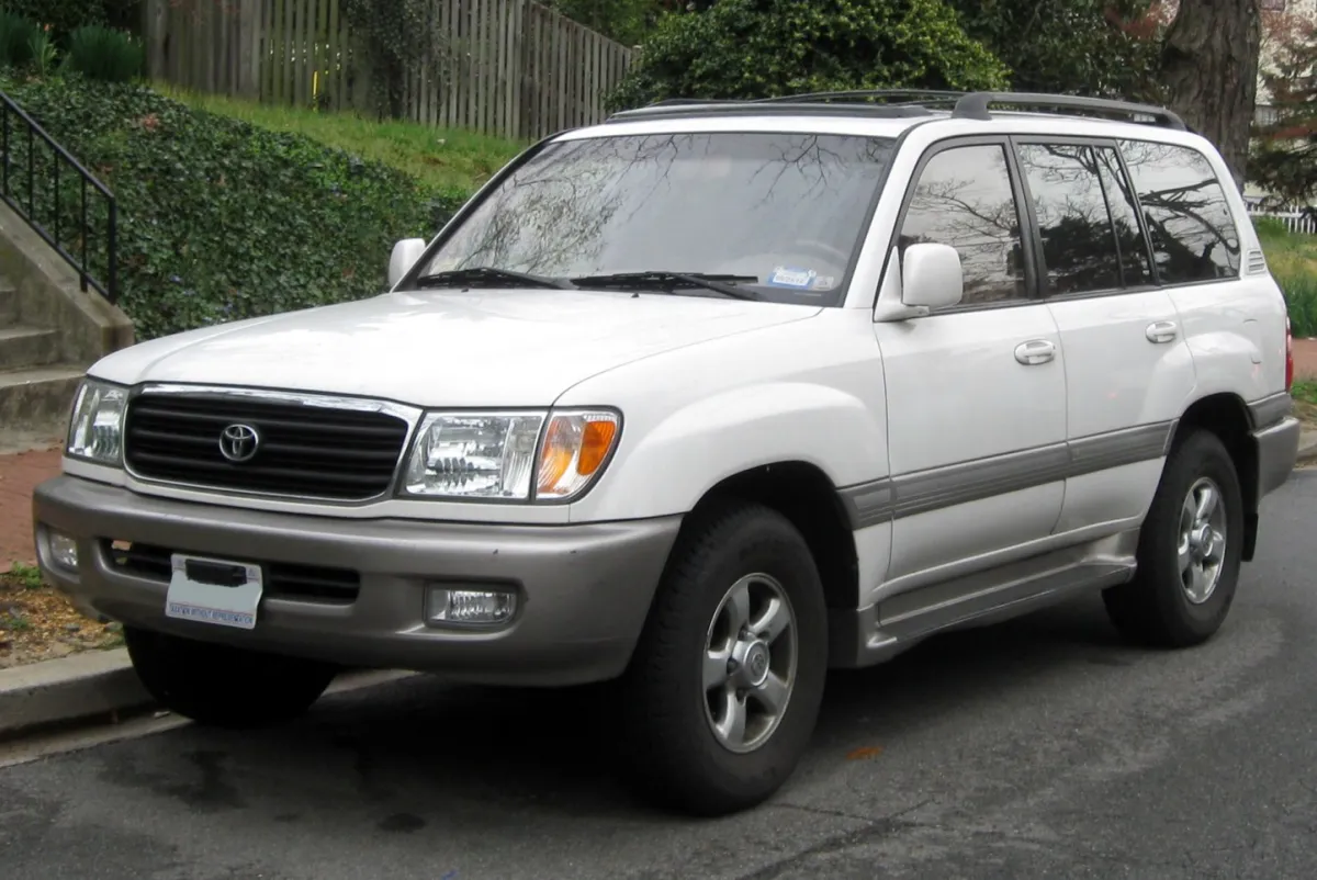 Toyota Land Cruiser Land Cruiser (J100)